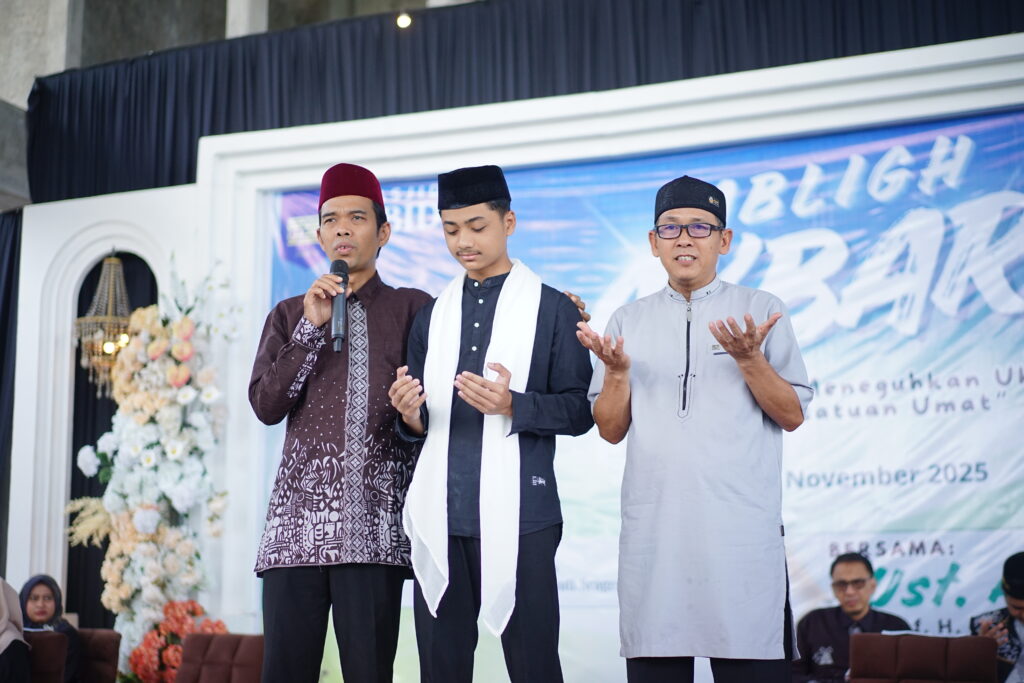 UAS Mendoakan Donatur Masjid Abidin